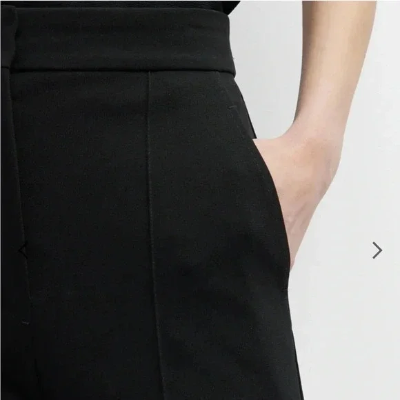 Max Mara Lari Pleated Straight-Leg Trousers - Picture 4 of 8